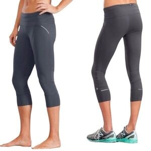 Athleta Relay Cropped Leggings Gray Size S